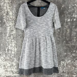 Buttons Brand Size L Mini Fit Flared Dress Heather Gray Short Sleev Scoop Neck